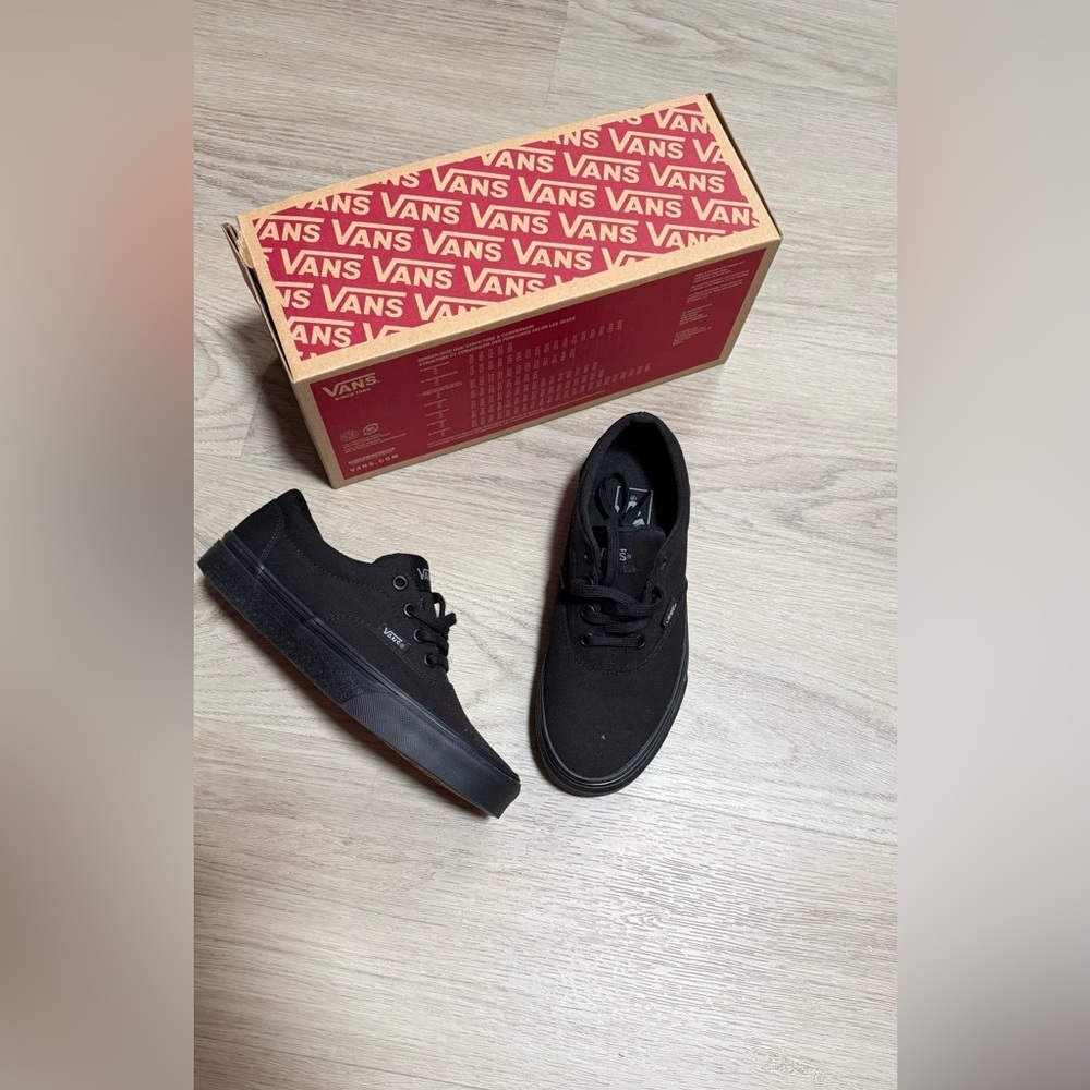 Vans Black Women's Sneakers - Picture 3 of 7